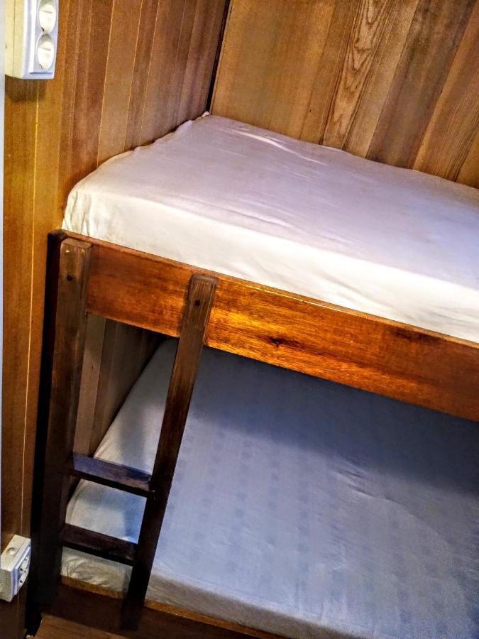 Two Rooms Rustic House - Self Check-In Bukares Bagian luar foto