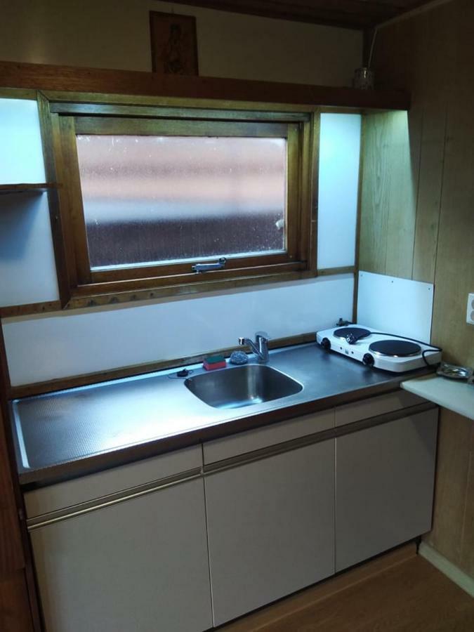 Two Rooms Rustic House - Self Check-In Bukares Bagian luar foto